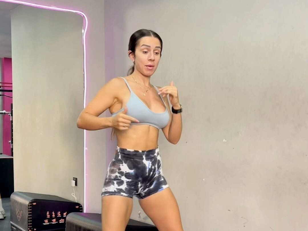 Sandra Llamas entrenando en la sala de Energy Girls Academy