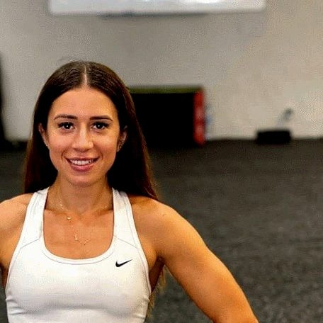 Retrato de Sandra Llamas, entrenadora de Energy Girls, en el gimnasio